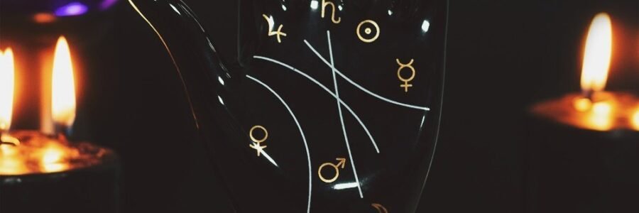 A Hand ov Ancient Astrologies & Mysticisms